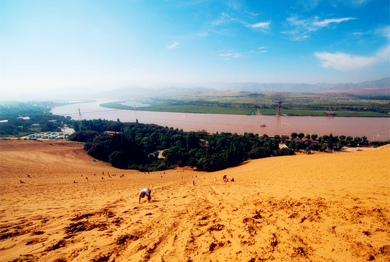 宁夏阳光下的故事篇章