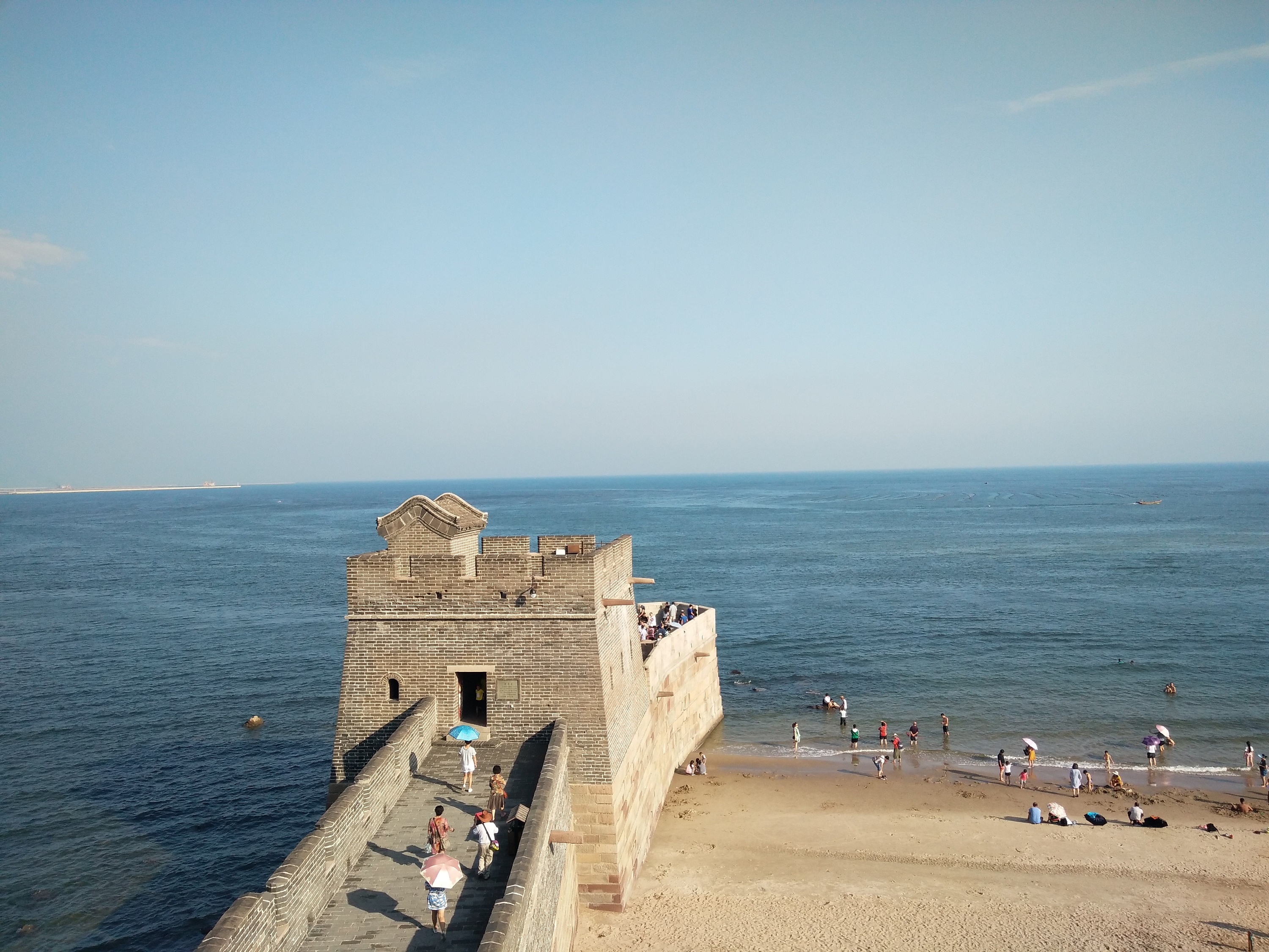 秦皇岛夕阳映海景