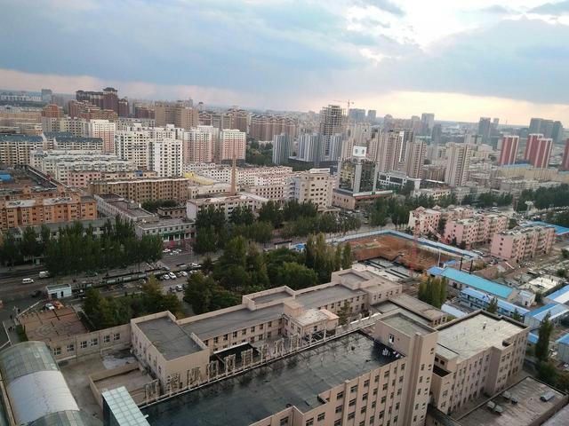 鄂尔多斯，草原之都的崛起与繁荣之路