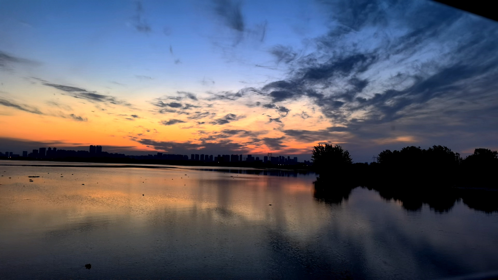 朝阳,城市之光引领未来之路