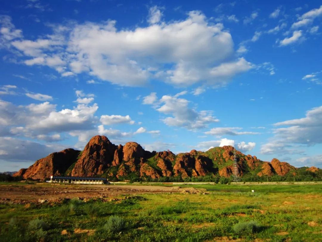 古城夕阳下的古装遥望